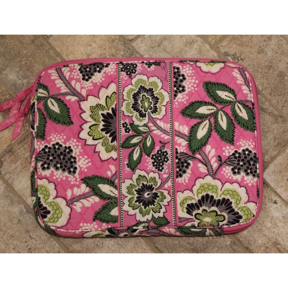 NEW Vera Bradley Floral Laptop Case
